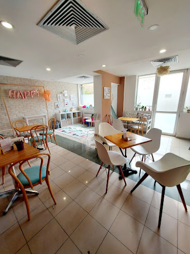 Cake Box - Гастрономия и хотелиерство