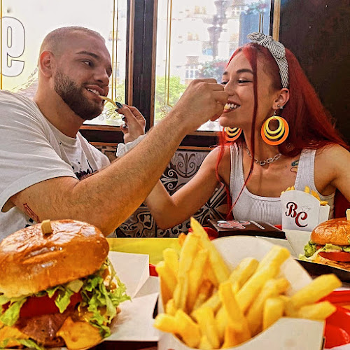 Comentarii opinii despre Burger Chef Plaza Mall