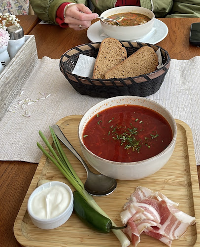 ул. „Ясен“ 13, 8256 Свети Влас