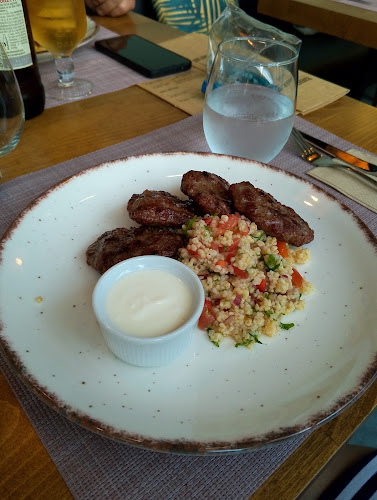 Comentarii opinii despre 128 Family Restaurant