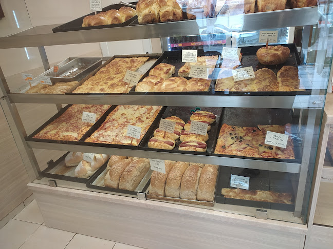 Comentarii opinii despre Кафе-сладкарница и пекарна МИКИ