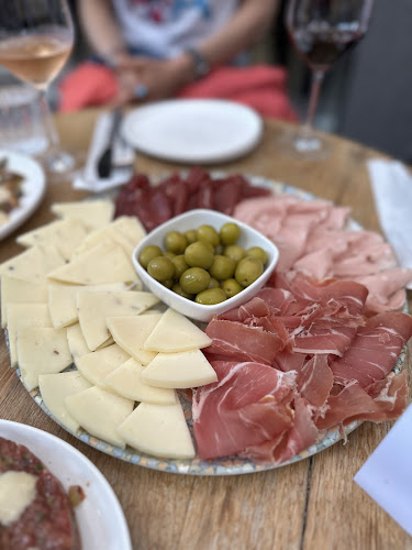 Comentarii opinii despre Триложи