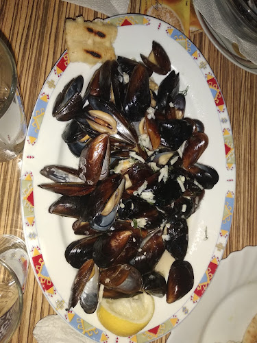 Bistro/Guesthouse KIPARIS - Гастрономия и хотелиерство