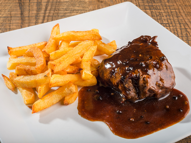 Снобс - Гастрономия и хотелиерство