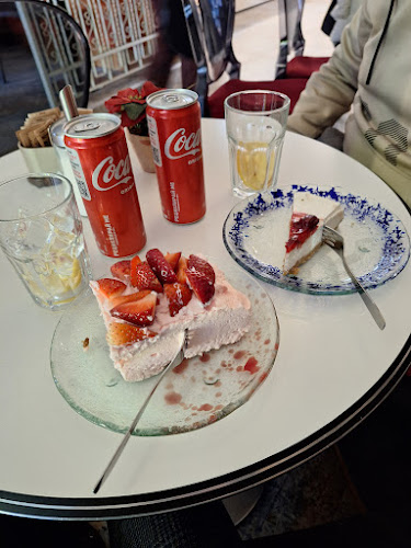 Кафе-сладкарница Теа - кв. Изток - София