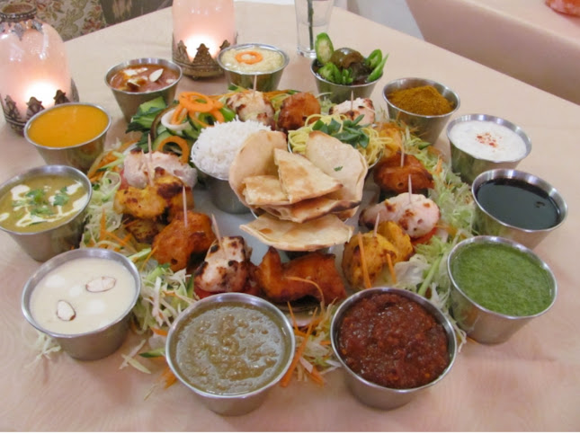 Гуркха - Гастрономия и хотелиерство