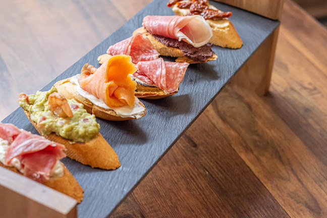 Център, ул. „Вардар“ 10, 2850 Петрич