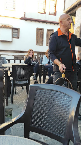 Кафене “Стария град” - Гастрономия и хотелиерство