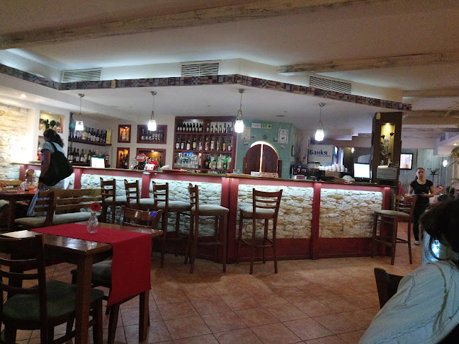 Opinii despre бар и грил "Теона" în Велико Търново - Гастрономия и хотелиерство