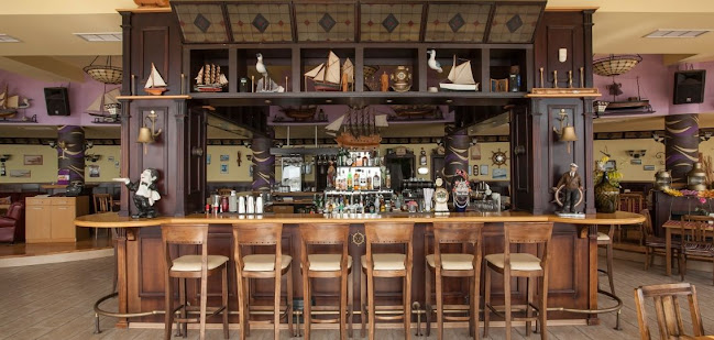 Център, ул. „Приморска“ 8, 9600 Балчик