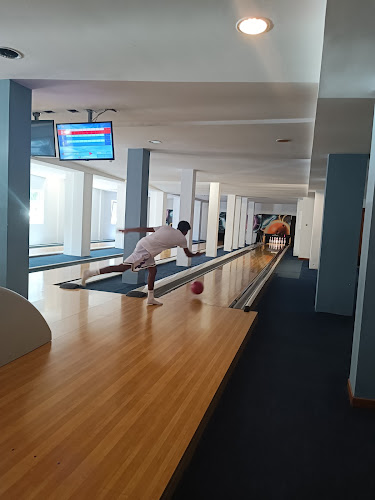 Боулинг и Бар