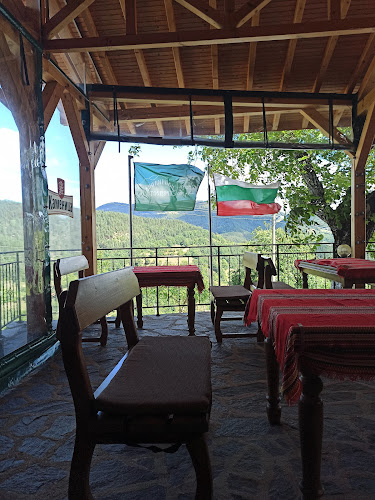 Unnamed Road, 4749 Градът