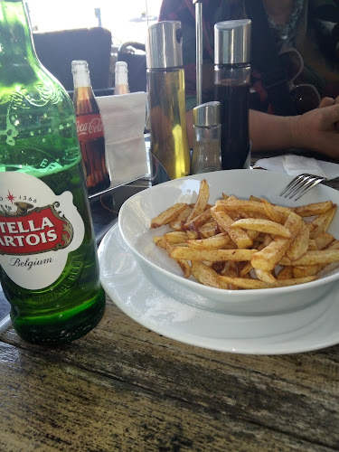 Флаш - наргиле бар и динър - Гастрономия и хотелиерство