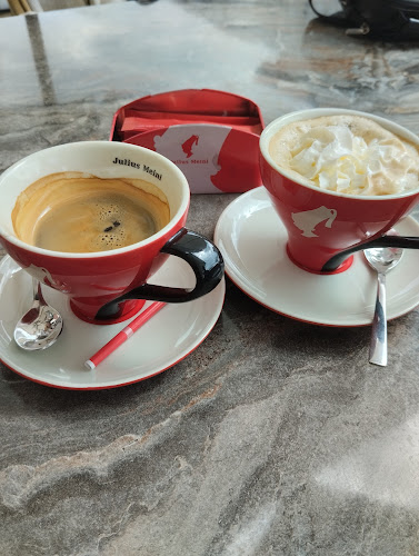 Кокос - София