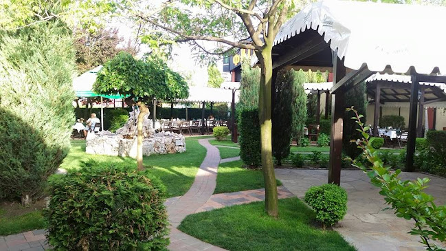 Kamenets Restaurant - Гастрономия и хотелиерство