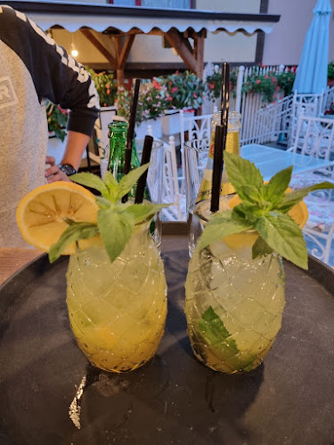 Мартини ресторант и бар - Белица