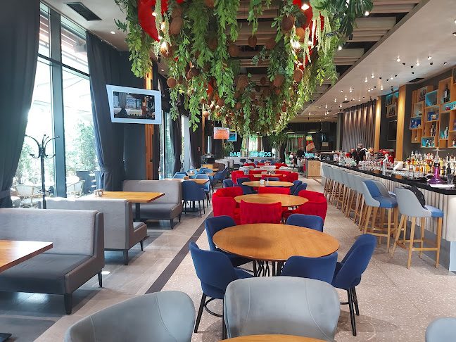 Кокос - Гастрономия и хотелиерство