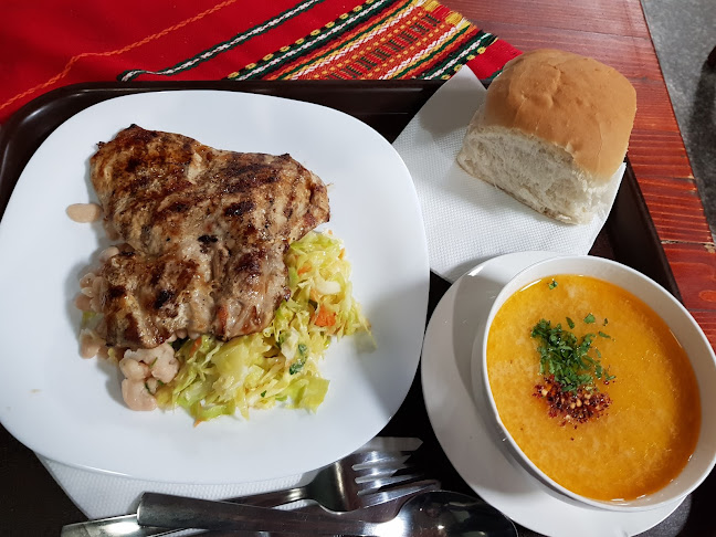 Гюрлата - Гастрономия и хотелиерство