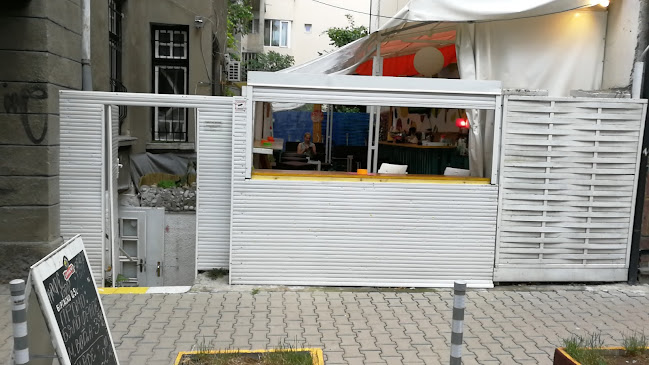 Севън кафене-бар - Гастрономия и хотелиерство