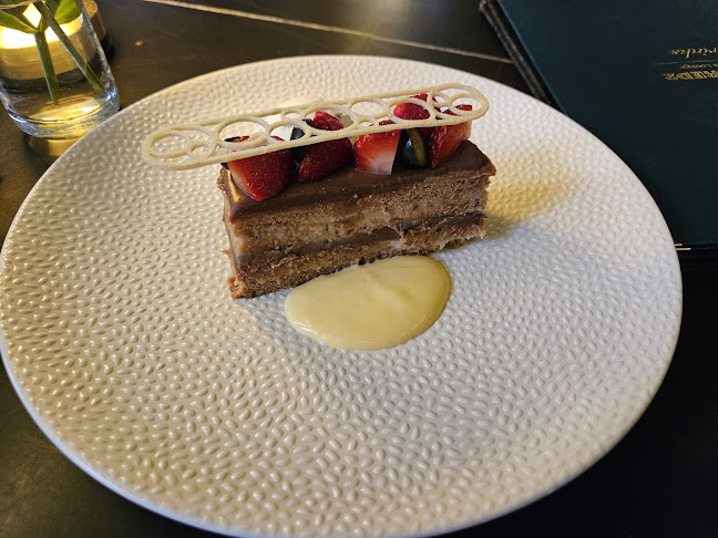 DSQUARED2 Cocktails & Lounge - Гастрономия и хотелиерство