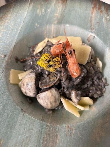 София център, ул. „Рачо Димчев“ 1, 1000 София