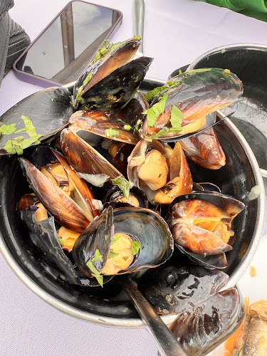 Мидено стопанство Дълбока - Гастрономия и хотелиерство