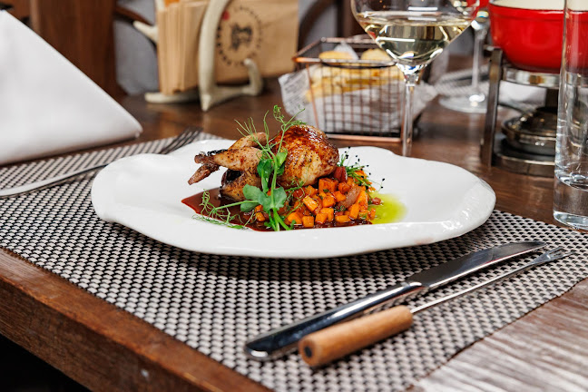 Алпийски ресторант "Фондю" - Гастрономия и хотелиерство