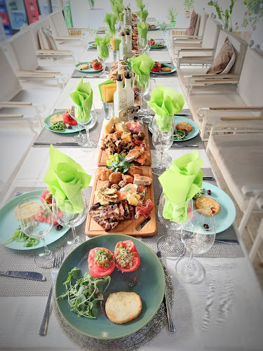 алпинеум - Гастрономия и хотелиерство