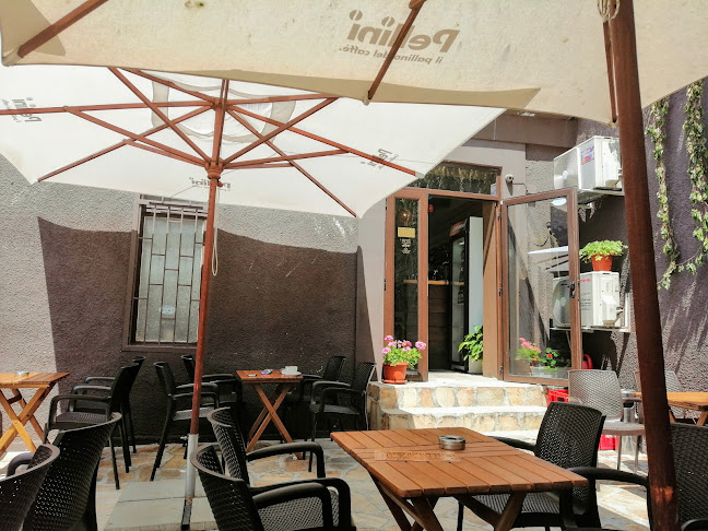 Comentarii opinii despre 1890 Cafe Bar & Terrace