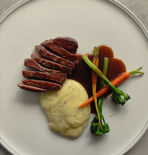 Промишлена зона Хладилника, ул. „Филип Кутев“ 14, 1407 София