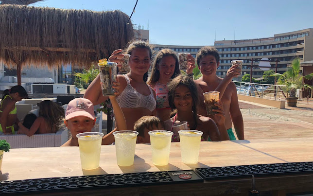 Caribi Beach Bar & Food Pomorie