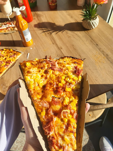 Пицария и BBQ Форевър - Гастрономия и хотелиерство