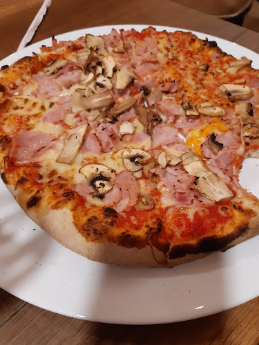 Пицария Америго - Гастрономия и хотелиерство