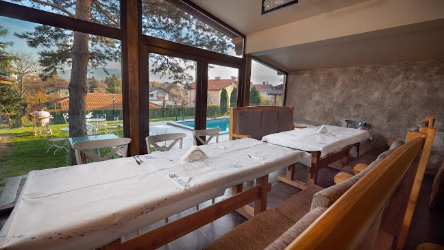 Студентски Комплекс, ул. „акад. Борис Стефанов" 38, 1300 София