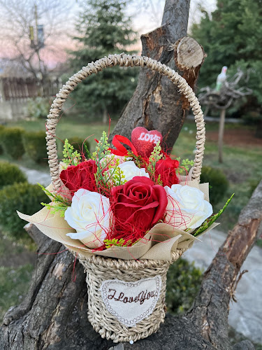 Цветарски магазин „Подари цвете“ - Гастрономия и хотелиерство