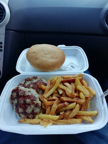 Кюфтето - Гастрономия и хотелиерство