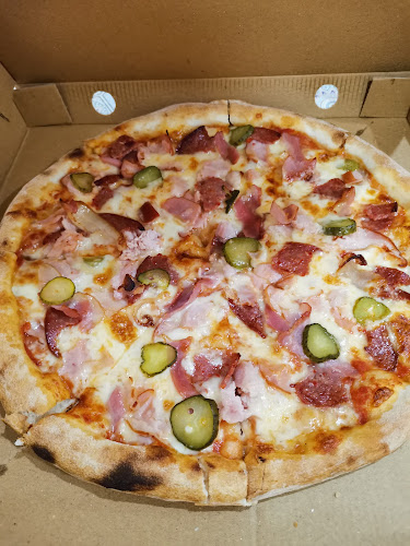 Пицария Спарта - Гастрономия и хотелиерство