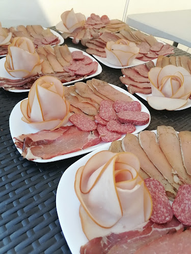 Кетъринг Краси и Люси стил-Монтана