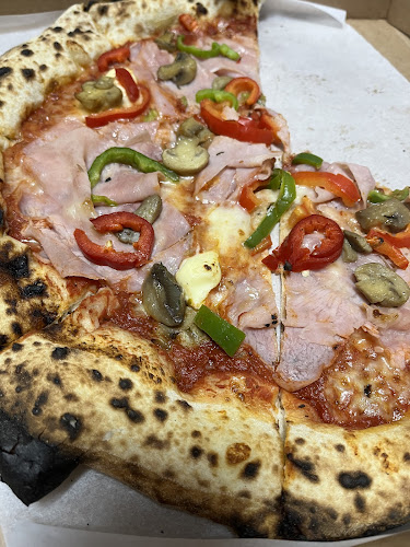 Аморе Пицария-ресторант - Гастрономия и хотелиерство