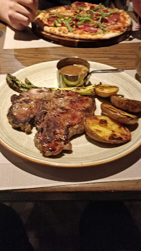 Comentarii opinii despre Gloria Mar Pamporovo