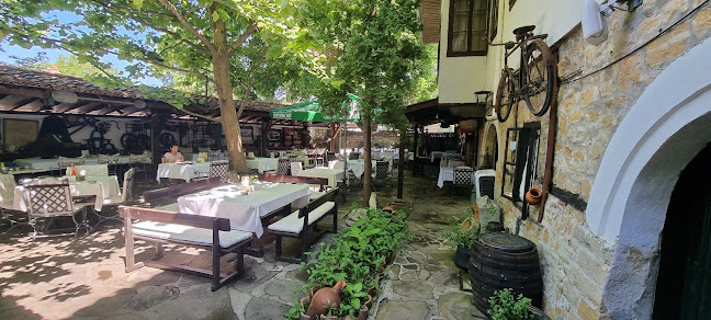 Свищовъ - Гастрономия и хотелиерство