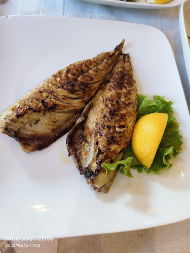 Бяла роза - Гастрономия и хотелиерство