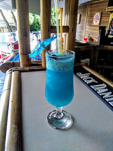 BOHEMI - Bar and Shisa | Наргиле Бар | Коктейли | Страхотно Обслужване - Гастрономия и хотелиерство