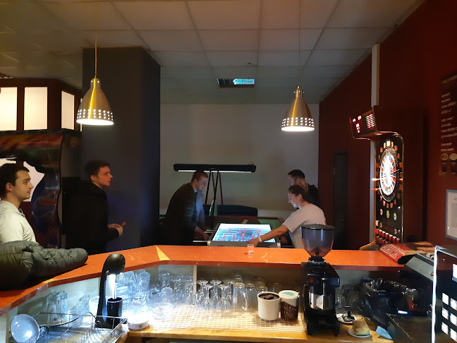 Opinii despre Билярд кафе-клуб "Ниси" în Русе - Гастрономия и хотелиерство