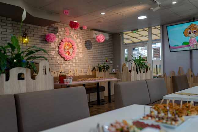 Маус Хаус - Гастрономия и хотелиерство