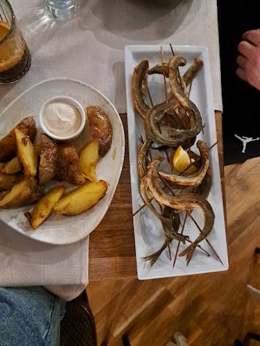 Ti Bar & Kitchen - ресторант и бар в Бургас