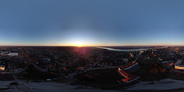 Opinii despre Съботен Пазар В Тутракан în Тутракан - Гастрономия и хотелиерство