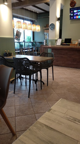 Тиганъ 2 - Гастрономия и хотелиерство