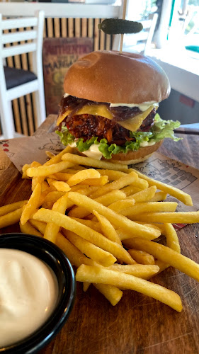 Opinii despre Remix Lounge & Club în Балчик - Гастрономия и хотелиерство