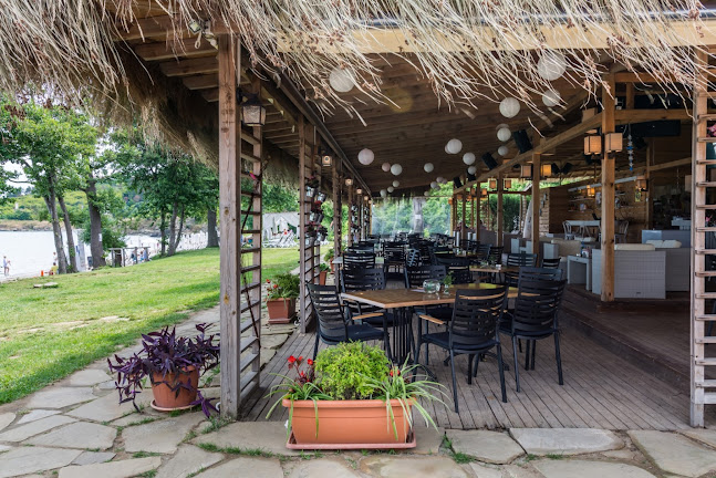 Marina Beach Bar, by Santa Marina